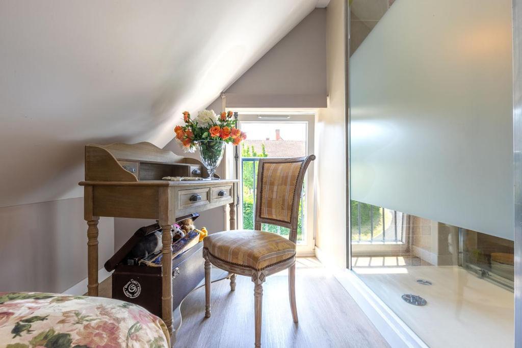 Le Clos Des Roses Chambres Et Tables D Hotes Meusnes Экстерьер фото