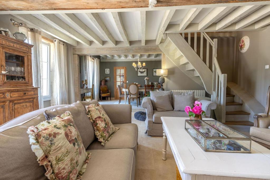 Le Clos Des Roses Chambres Et Tables D Hotes Meusnes Экстерьер фото
